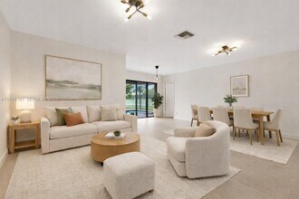 8460 Menteith Terrace in Miami Lakes, FL - Building Photo - Building Photo