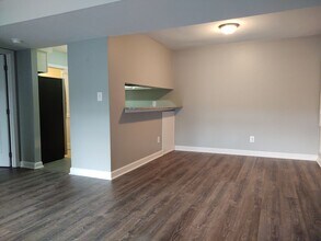1600 Sharon Rd W in Charlotte, NC - Building Photo - Building Photo