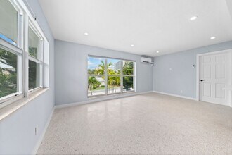 3220 NE 7th St in Pompano Beach, FL - Building Photo - Building Photo