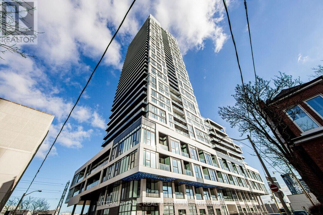 5-1015 Defries St in Toronto, ON - Building Photo