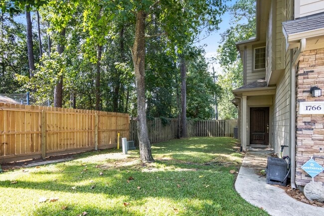 1766 Parkside Shrs Ln in Crosby, TX - Building Photo - Building Photo