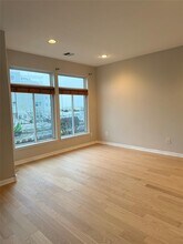 153 Beach 73rd unit 2 St in New York, NY - Building Photo - Building Photo