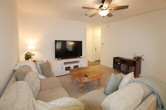 2307 Red Sky Dr in Lockhart, TX - Building Photo - Building Photo