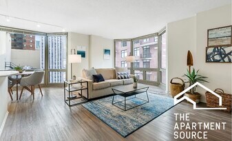 1130 N Dearborn St in Chicago, IL - Building Photo