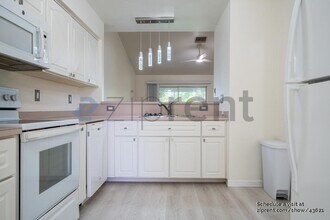 840 SE 8th St in Cape Coral, FL - Building Photo - Building Photo