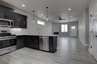 790 Rio Vis Lp in Richland, WA - Building Photo - Building Photo