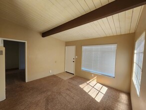 6024 Baileya Ave in Twentynine Palms, CA - Building Photo - Building Photo