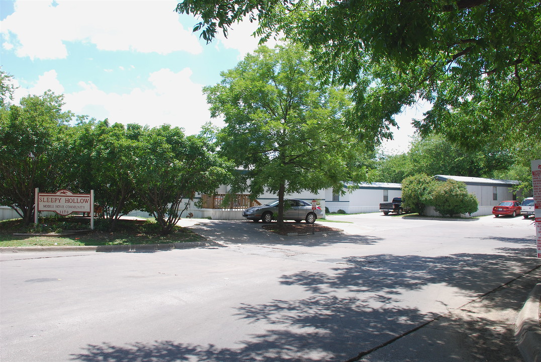 Sleepy Hollow Mobile Home Park in Fort Worth, TX - Building Photo