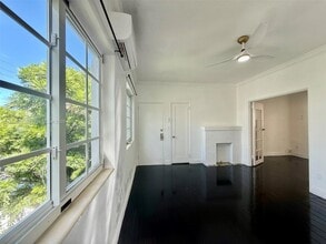 1619 Meridian Ave, Unit 3 in Miami Beach, FL - Building Photo - Building Photo