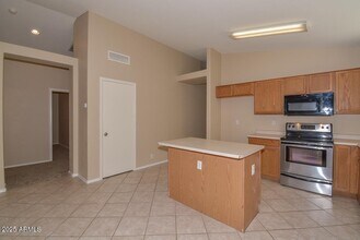 9413 W Cinnabar Ave in Peoria, AZ - Building Photo - Building Photo