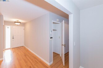 39610 Benavente Ave in Fremont, CA - Building Photo - Building Photo