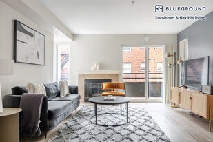 526 Yale Ave N, Unit FL5-ID1003 in Seattle, WA - Building Photo