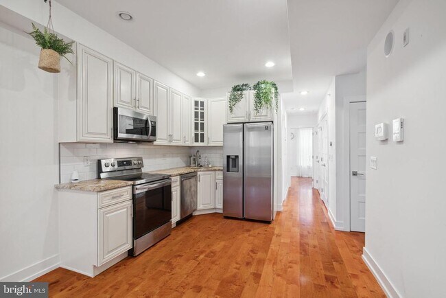 2515 N Front St in Philadelphia, PA - Foto de edificio - Building Photo