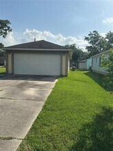 227 S Brownell St in La Porte, TX - Building Photo - Building Photo