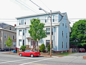 823 Congress St in Portland, ME - Foto de edificio - Building Photo