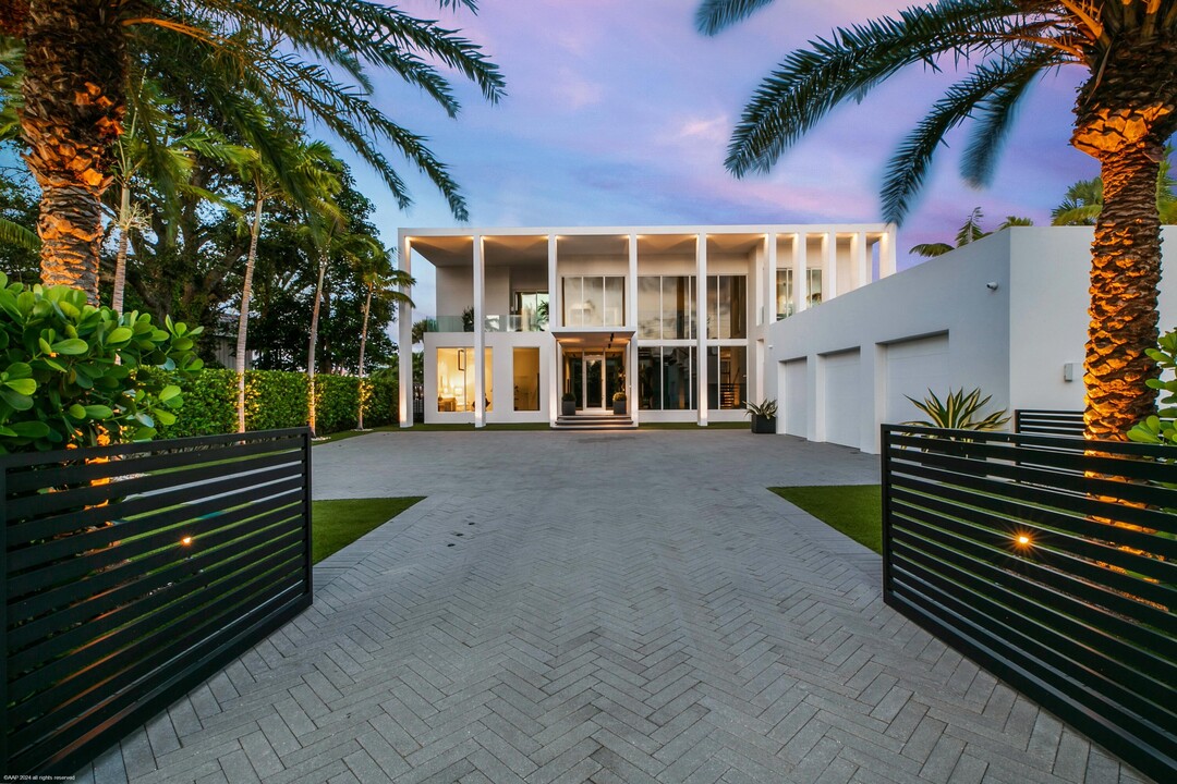 14844 Palmwood Rd in Palm Beach Gardens, FL - Foto de edificio