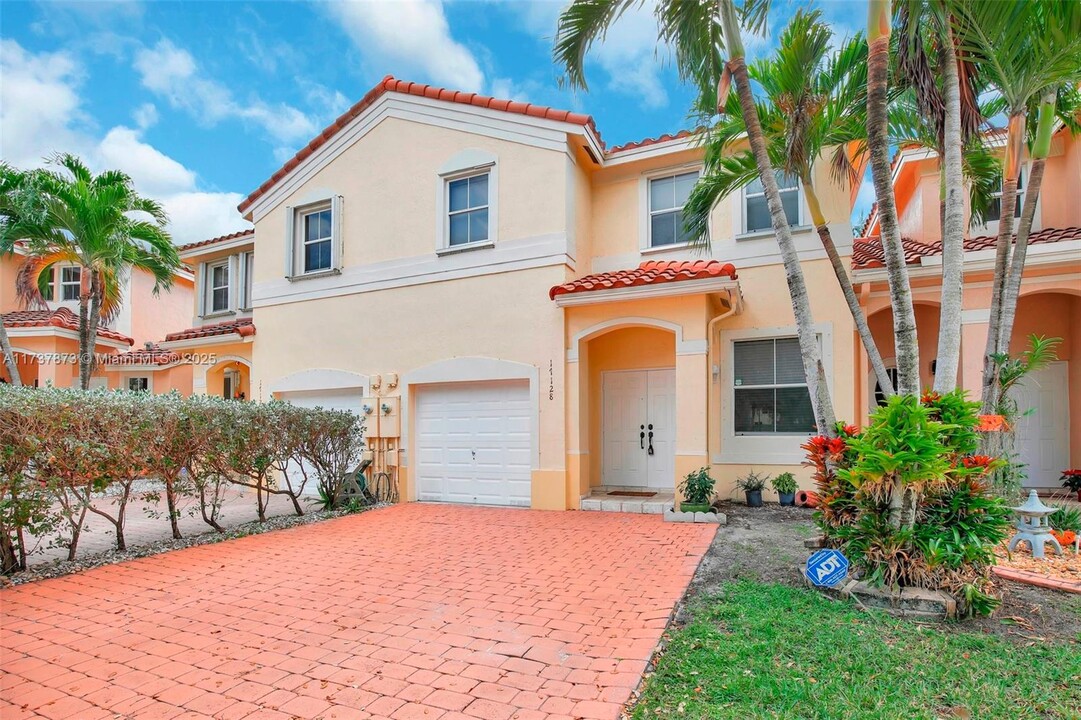 17128 SW 39th Ct in Miramar, FL - Foto de edificio