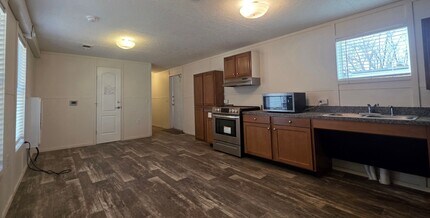 6801 19th St in Lubbock, TX - Building Photo - Building Photo