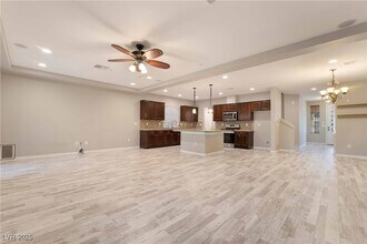 5409 Holding Ave in Las Vegas, NV - Building Photo - Building Photo