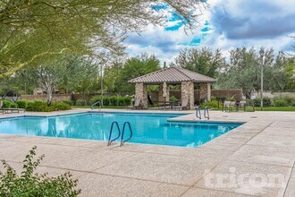 12509 W Via Dona Rd in Peoria, AZ - Foto de edificio - Building Photo