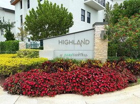 10401 NW 82nd St, Unit 34 in Doral, FL - Building Photo