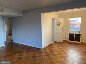 1300 N Meade St in Arlington, VA - Building Photo - Building Photo