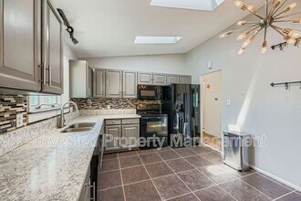 536 Quentin St in Aurora, CO - Building Photo - Building Photo