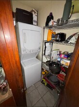 3352 S Lituanica Ave in Chicago, IL - Building Photo - Building Photo