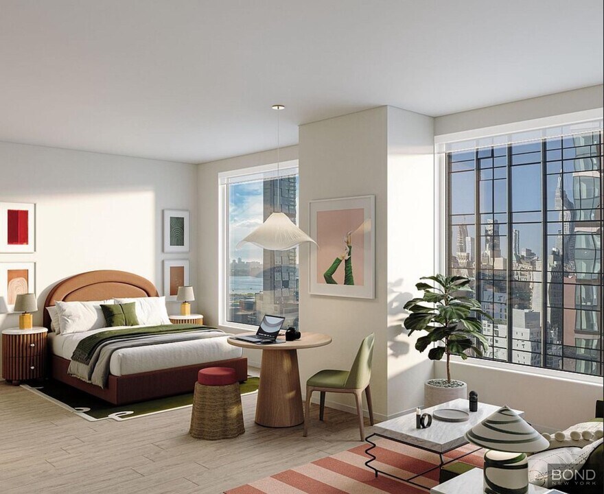 550 10th Ave in New York, NY - Building Photo