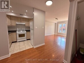 31 Brookfield St in Toronto, ON - Building Photo - Building Photo