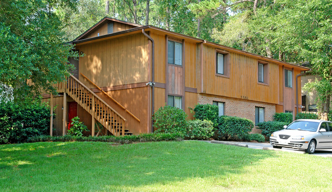 3751 Donovan Dr in Tallahassee, FL - Foto de edificio - Building Photo
