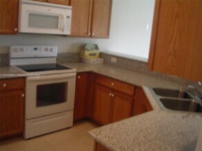 9247 Chambers St in Tamarac, FL - Building Photo - Building Photo