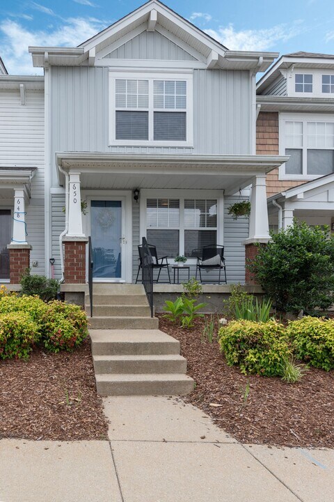 650 Flintlock Ct in Nashville, TN - Building Photo