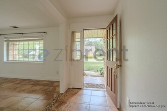 733 River Plantation Dr in Conroe, TX - Building Photo - Building Photo