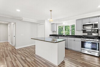 85 Mast Rd in Manchester, NH - Building Photo - Building Photo