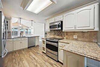 2857 Hurstview Dr in Hurst, TX - Building Photo - Building Photo