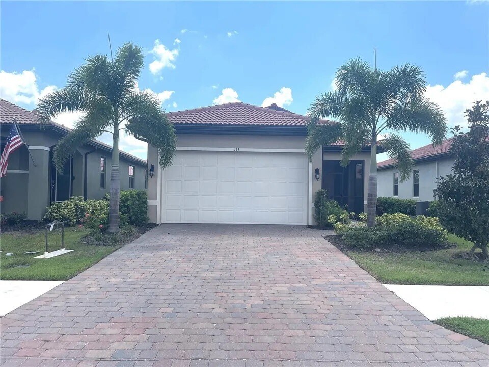 177 Villoresi Blvd in Nokomis, FL - Building Photo