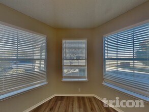 4228 Heath St in Fort Worth, TX - Foto de edificio - Building Photo