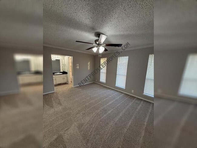 1011 Taurus Dr in Edmond, OK - Building Photo - Building Photo