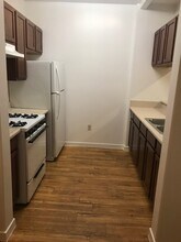 1927 6th W St, Unit 405 in Los Angeles, CA - Foto de edificio - Building Photo