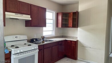 442 14th Ave in Irvington, NJ - Building Photo - Building Photo