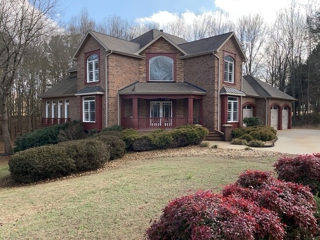 property at 112 Limelight Dr