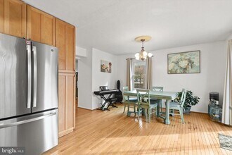 15730 Ambiance Dr in North Potomac, MD - Building Photo - Building Photo