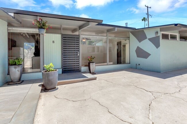 property at 139 W Canada