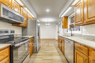 38 Lancaster Dr in Bella Vista, AR - Building Photo - Building Photo