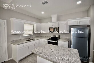 5202 N Dahlia St, Unit 2 in Pharr, TX - Building Photo - Building Photo