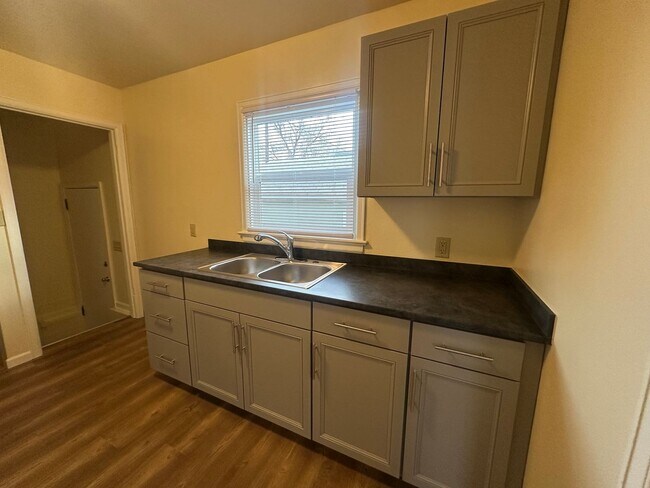 305 S 33rd St in Billings, MT - Foto de edificio - Building Photo