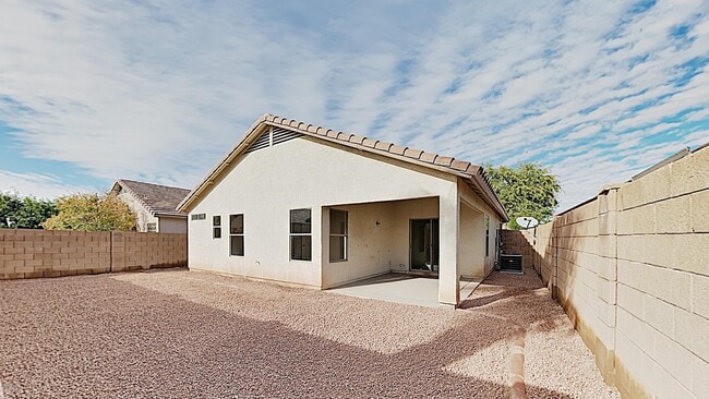 355 W Holstein Trail in San Tan Valley, AZ - Building Photo - Building Photo