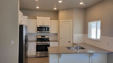3028 N 175 E in Cedar City, UT - Building Photo - Building Photo