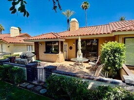 311 Villena Way in Palm Desert, CA - Building Photo